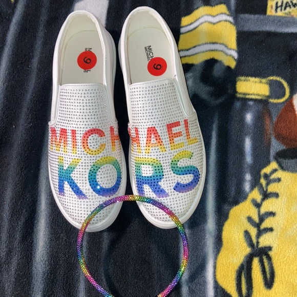 Michael Kors GEM Slip on sneaker trainer Rainbow Rhinestone white Size 6 NEW - Picture 2 of 8